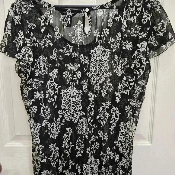 Maurice's Black White Flora Bohemian Flowy Womens Top Size XL - Picture 4 of 6